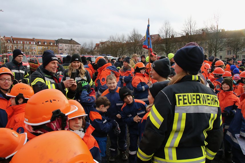 Friedenslichtaktion 2024 auf dem August-Bebel-Platz in Nordhausen