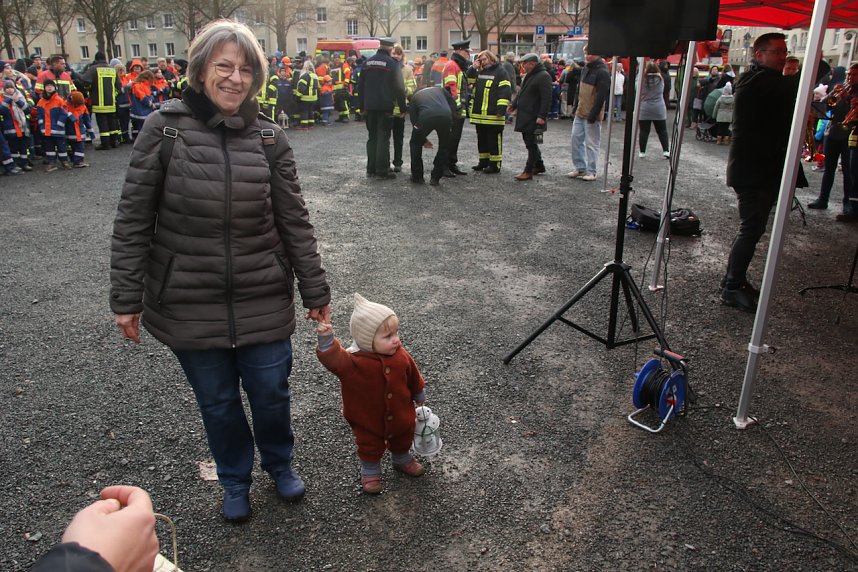 Friedenslichtaktion 2024 auf dem August-Bebel-Platz in Nordhausen