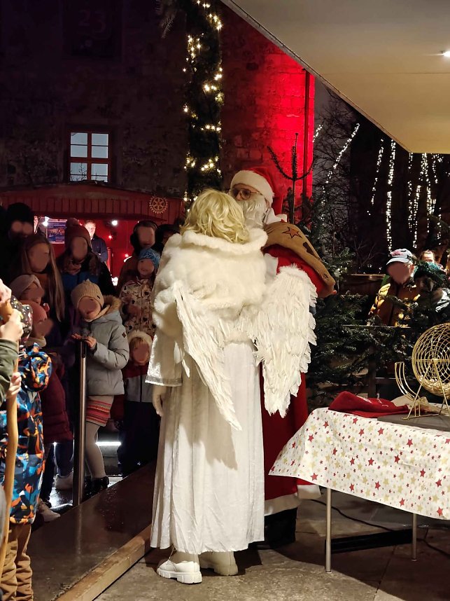 T&uuml;rchen 22 wurde vom Nordh&auml;user Tierheim pr&auml;sentiert