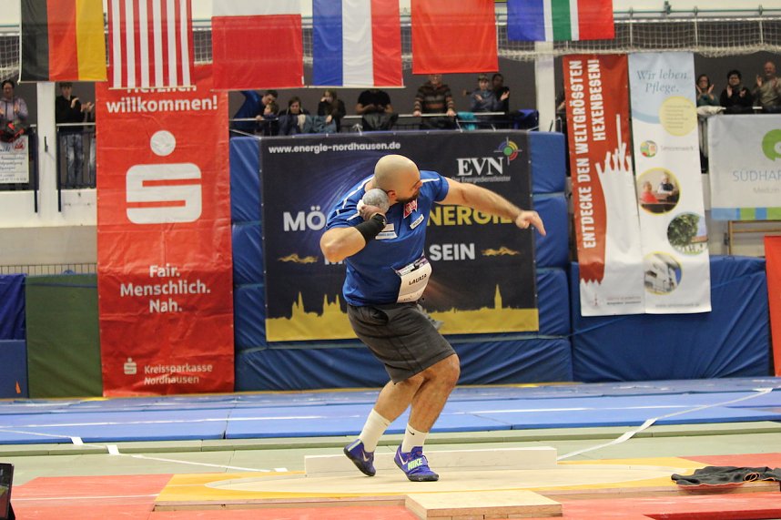 Indoor Kugelsto&szlig;en in der Wiedigsburghalle in Nordhausen