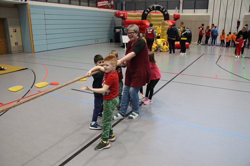 Kindergartensporttag in der Wiedigsburghalle