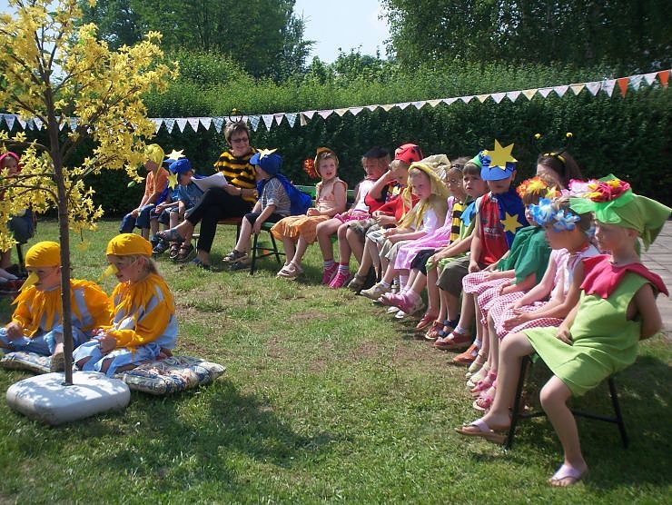 Wipperspatzen feiern Vogelhochzeit