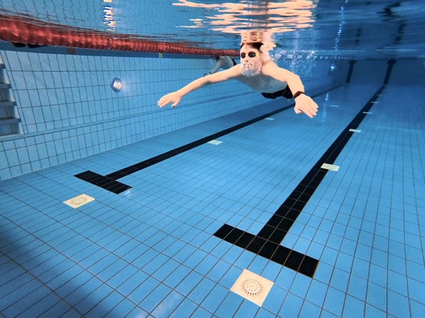 &Uuml;ber und unter Wasser