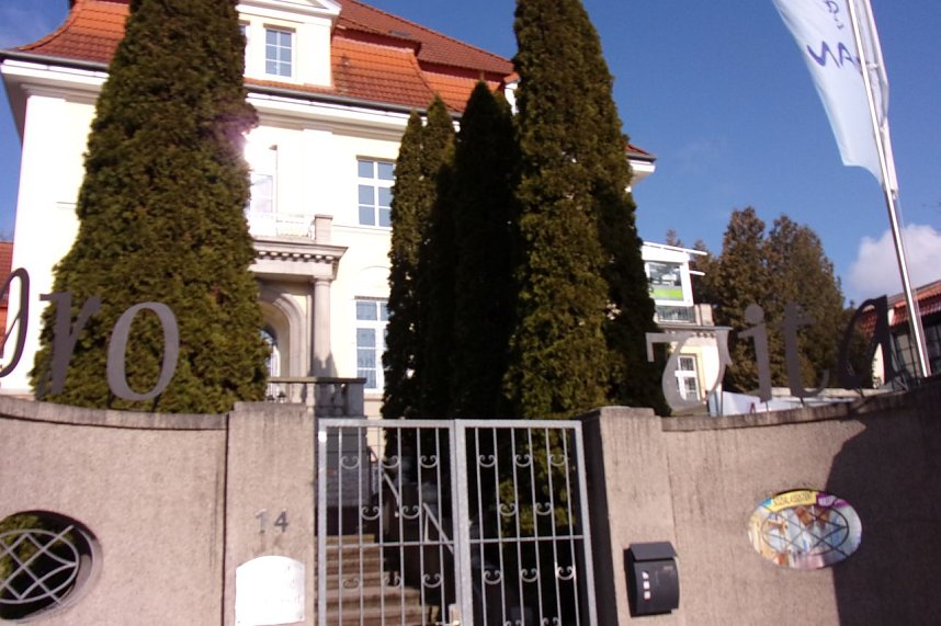 In der Galerie der Kreissparkasse stellen die K&uuml;nstler der pro vita Akademie ihre Werke aus