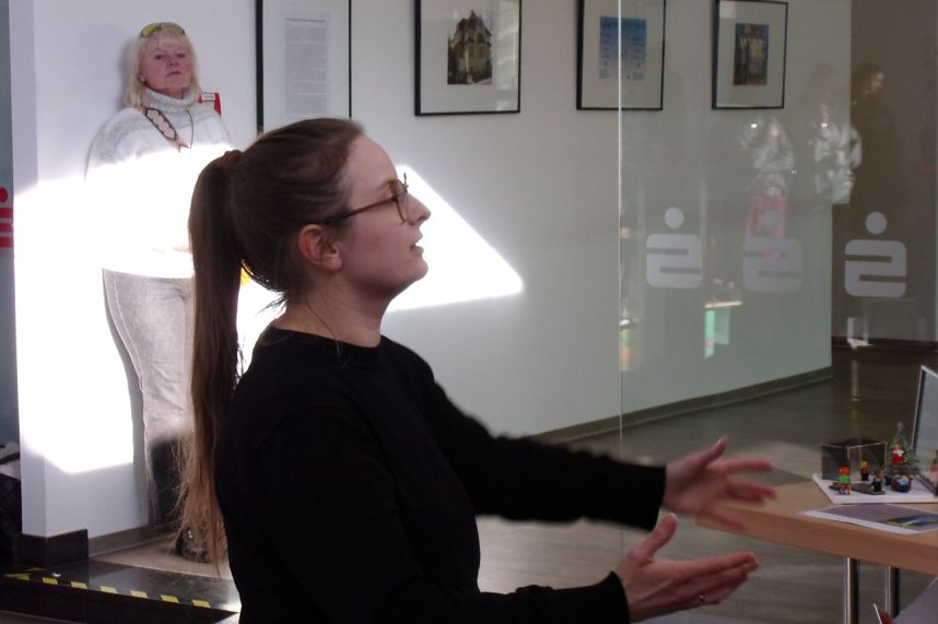 In der Galerie der Kreissparkasse stellen die K&uuml;nstler der pro vita Akademie ihre Werke aus