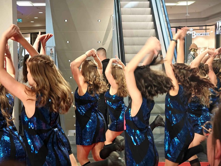 Modenschau in der Marktpassage