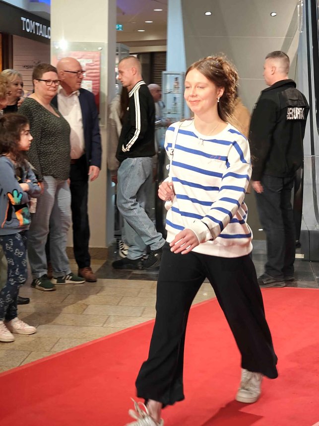 Modenschau in der Marktpassage