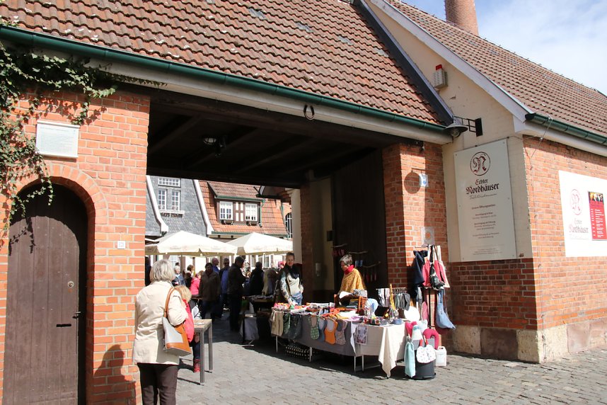 Ostermarkt in der Traditionsbrennerei