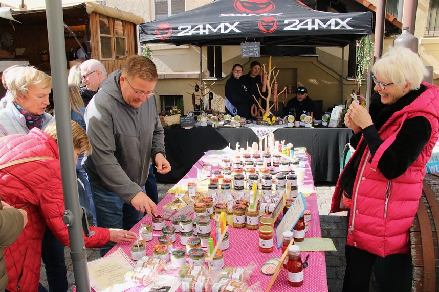 Ostermarkt in der Traditionsbrennerei