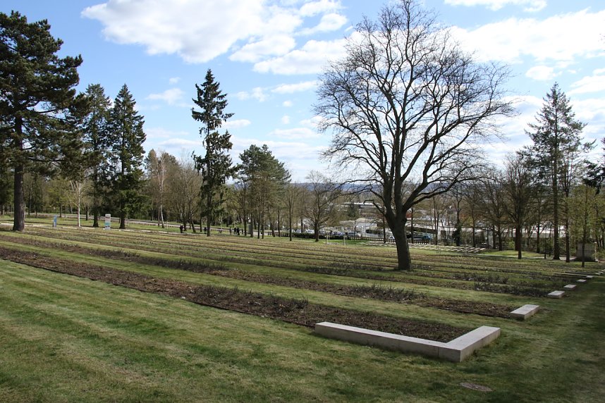 Er&ouml;ffnung des neu gestalteten Nordh&auml;user Ehrenfriedhofs 