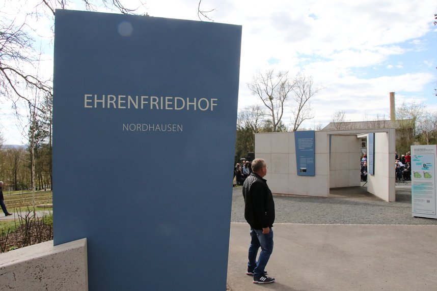 Er&ouml;ffnung des neu gestalteten Nordh&auml;user Ehrenfriedhofs 