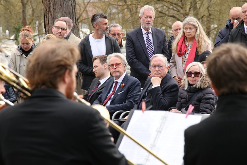 Er&ouml;ffnung des neu gestalteten Nordh&auml;user Ehrenfriedhofs 