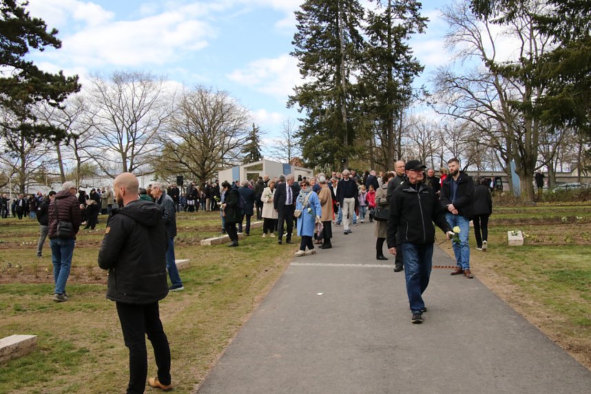 Er&ouml;ffnung des neu gestalteten Nordh&auml;user Ehrenfriedhofs 