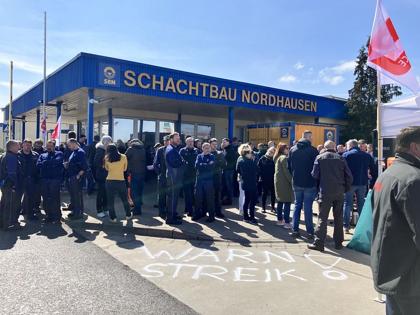 Warnstreik bei Schachtbau