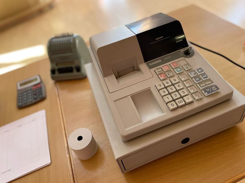 Einkaufsfreude in Mariechens Konsum im St. Marien Hospital Bleicherode