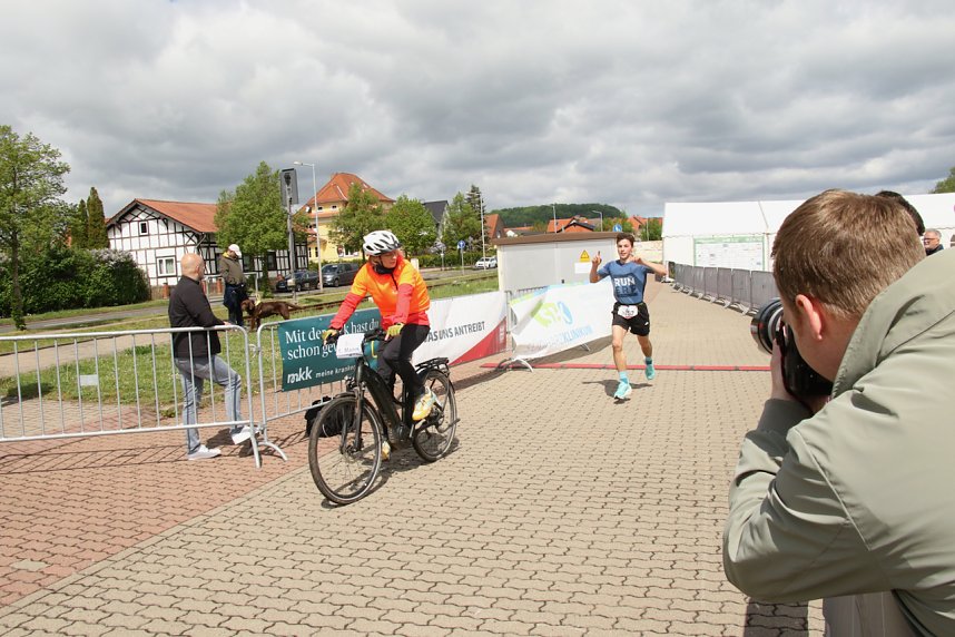 Auf der Zielgerade beim 11. Harztorlauf