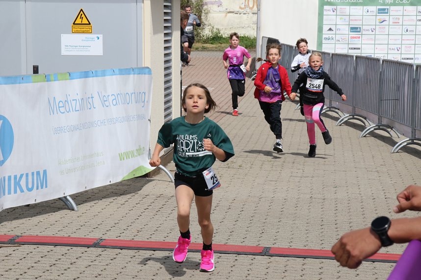 Auf der Zielgerade beim 11. Harztorlauf