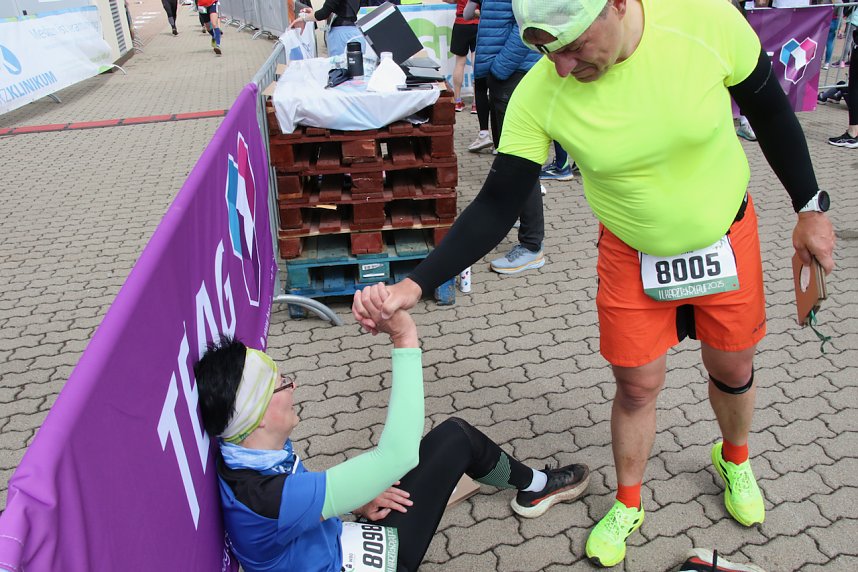 Auf der Zielgerade beim 11. Harztorlauf