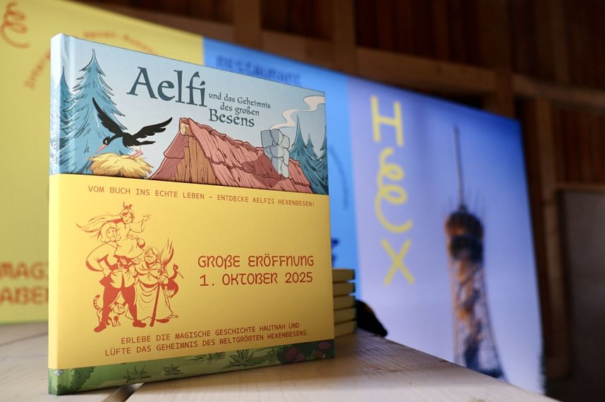 Der "Hexenbesen" hat jetzt einen eigenen Comic: "Aelfi und das Geheimnis des gro&szlig;en Besens - Die Legende von Rothes&uuml;tte"