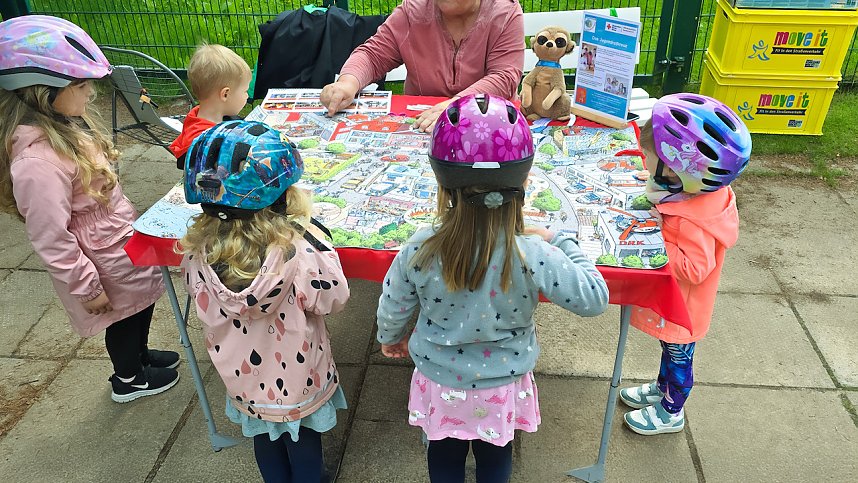 Kreisverkehrswacht beim Kinderfest in Niedersachswerfen