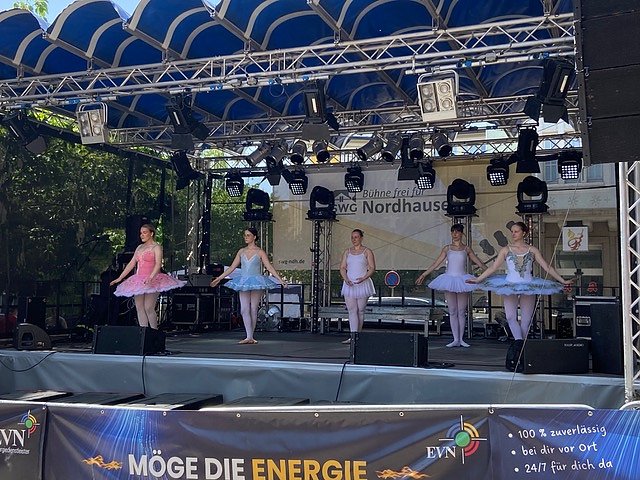 Der Auftritt des Tanzstudios Radeva auf dem 55. Rolandsfest