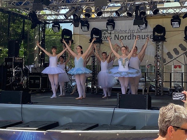 Der Auftritt des Tanzstudios Radeva auf dem 55. Rolandsfest