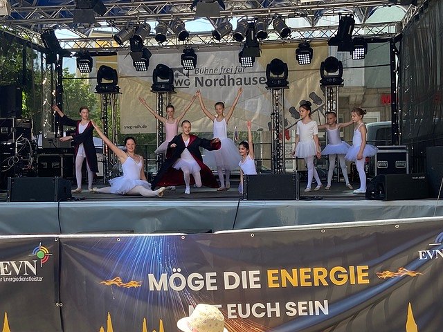 Der Auftritt des Tanzstudios Radeva auf dem 55. Rolandsfest