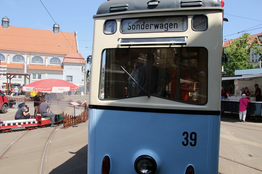 125 Jahre Stra&szlig;enbahn Nordhausen - Geburtstagsfeier im Depot