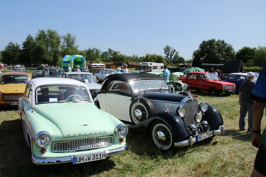 Oldtimertreff des MC Roland auf dem Scheunenhof