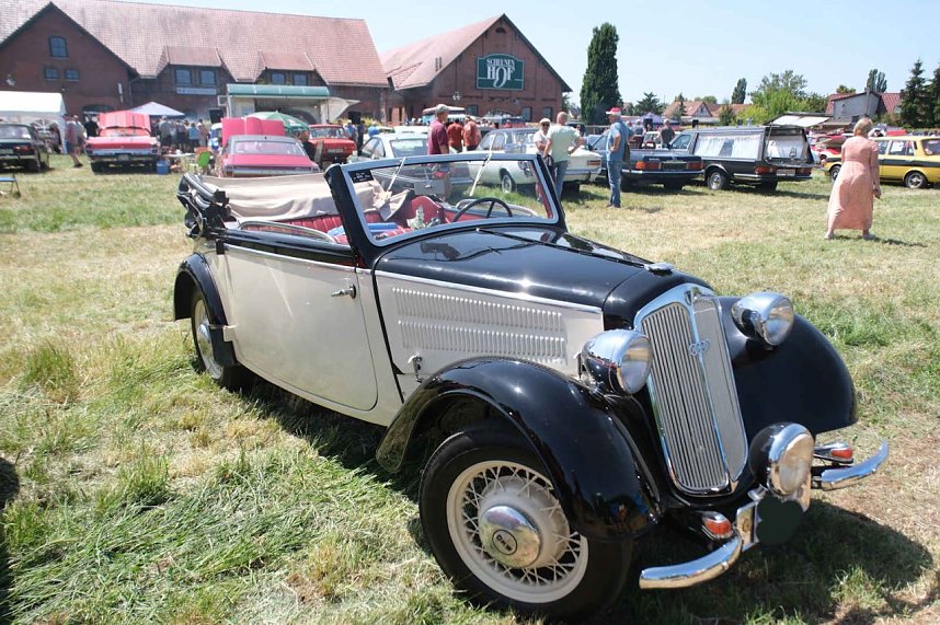 Peter Blei unterwegs beim Oldtimertreff am Scheunenhof