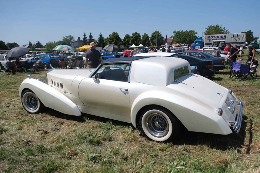 Peter Blei unterwegs beim Oldtimertreff am Scheunenhof