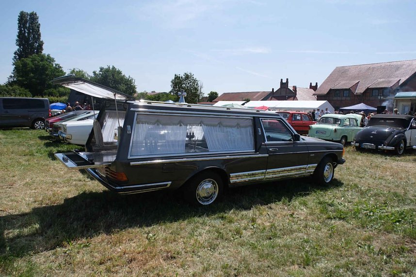 Peter Blei unterwegs beim Oldtimertreff am Scheunenhof