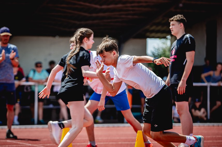 Sportfest des Humboldt Gymnasiums auf dem Hohekreuzsportplatz