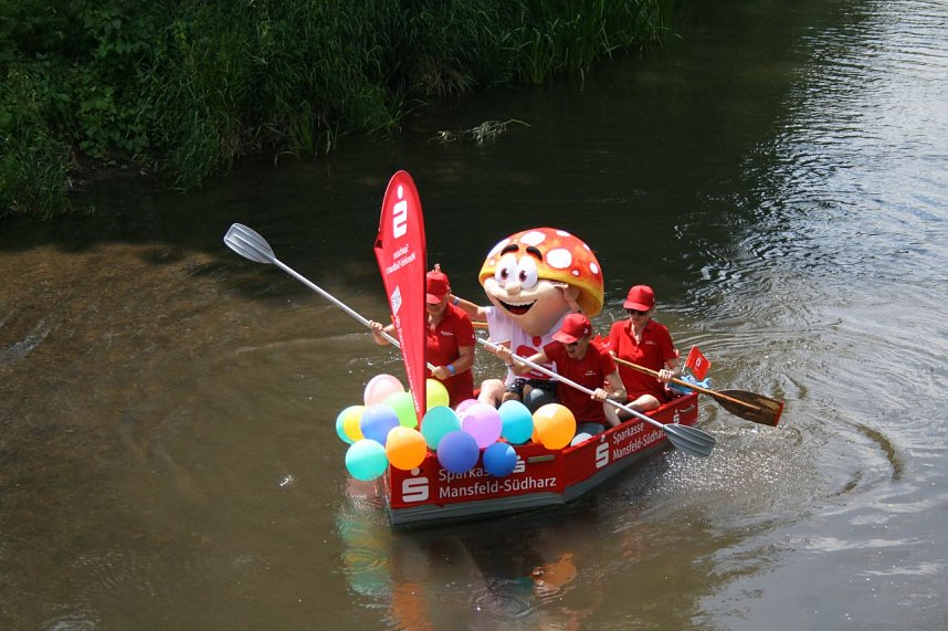 13. Badewannenrennen in Bennungen