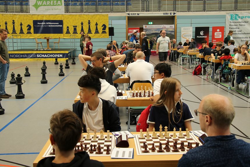Er&ouml;ffnung der 15. Schach-Open in der Wiedigsburg