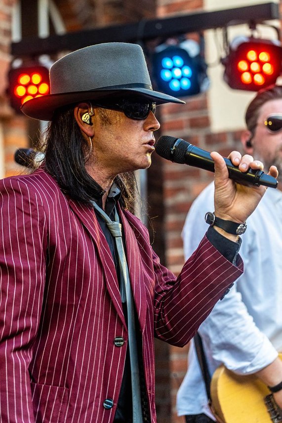 Coverband UDOpie begeistert in der Traditionsbrennerei