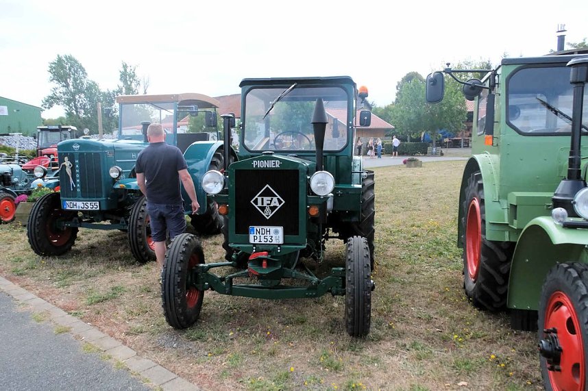 Scheinenhof-Fest mit Hobby Horsing
