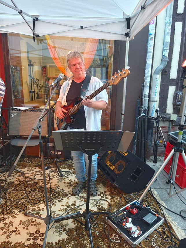 HOFGANG kehrte am vergangenen Wochenende auf die B&uuml;hne zur&uuml;ck und spielte beim Jazzclub in der Kurzen Meile