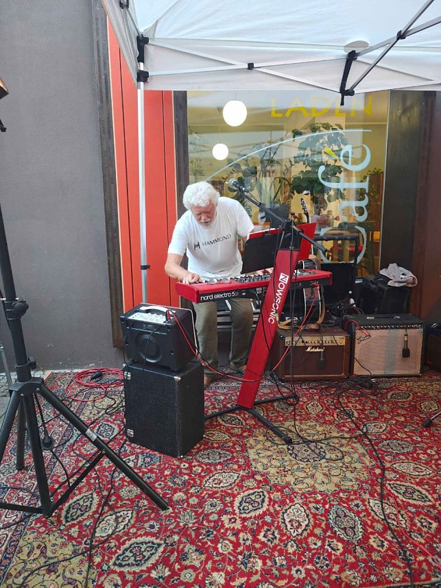 HOFGANG kehrte am vergangenen Wochenende auf die B&uuml;hne zur&uuml;ck und spielte beim Jazzclub in der Kurzen Meile