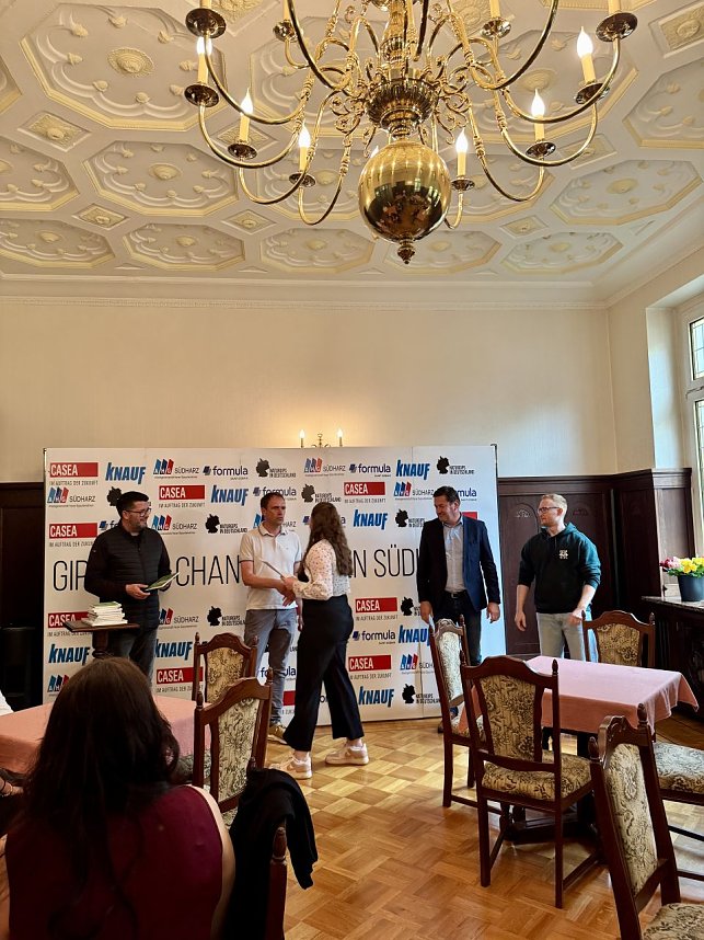 14 neue &Uuml;bungsleiter kommen aus den Reihen der pro vita Akademie Nordhausen