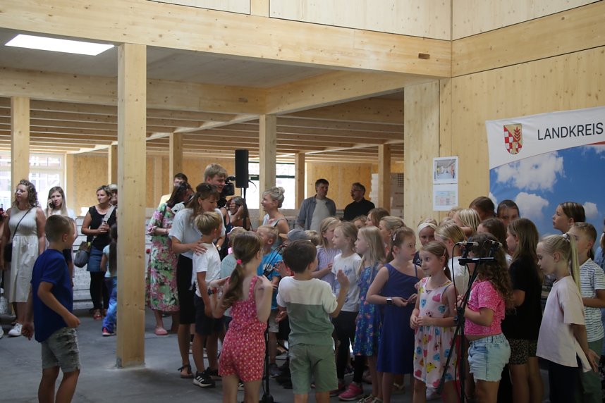 Richtfest an der neuen Ilfelder Grundschule