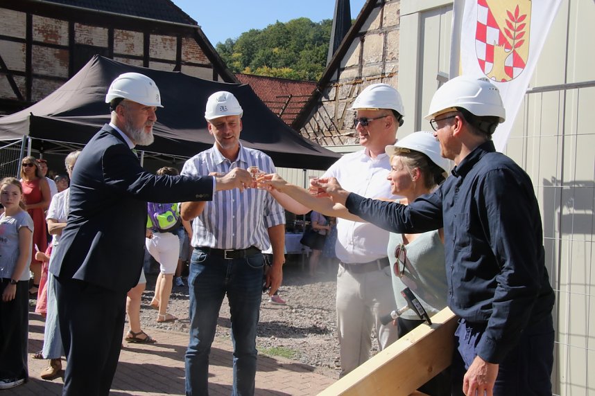 Richtfest an der neuen Ilfelder Grundschule