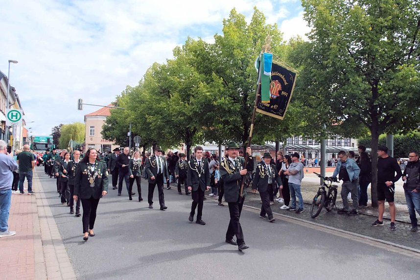 Peter Blei unterwegs beim Ellricher Sch&uuml;tzenfest