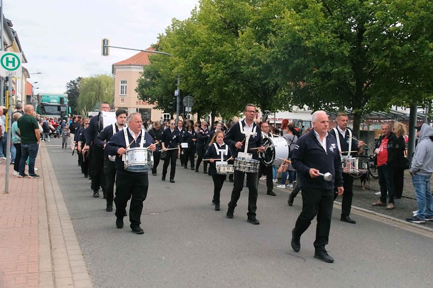 Peter Blei unterwegs beim Ellricher Sch&uuml;tzenfest