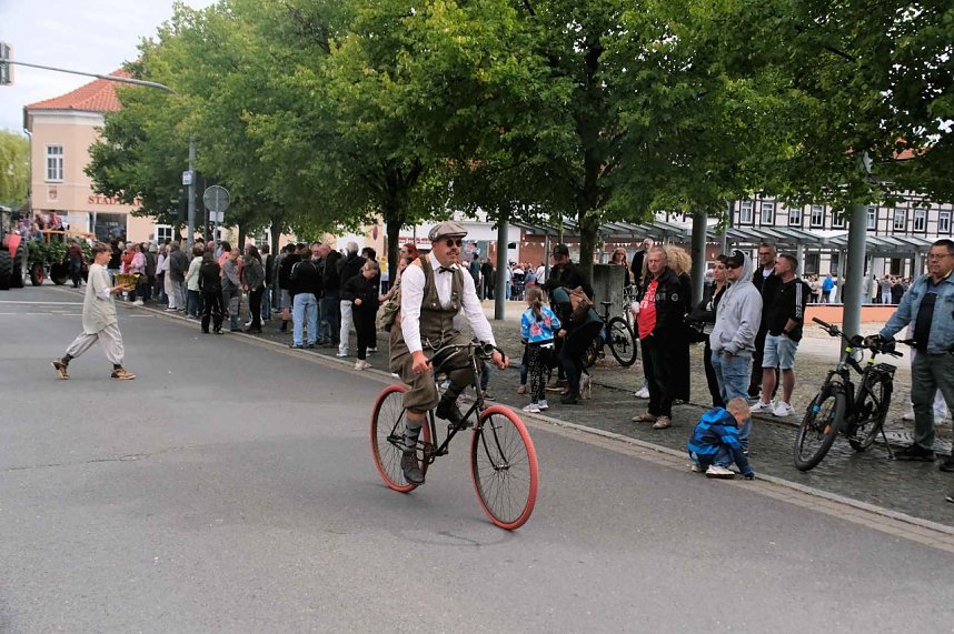 Peter Blei unterwegs beim Ellricher Sch&uuml;tzenfest