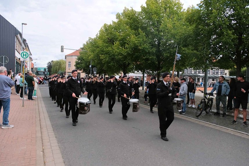 Peter Blei unterwegs beim Ellricher Sch&uuml;tzenfest