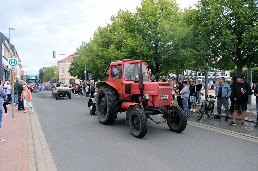 Peter Blei unterwegs beim Ellricher Sch&uuml;tzenfest