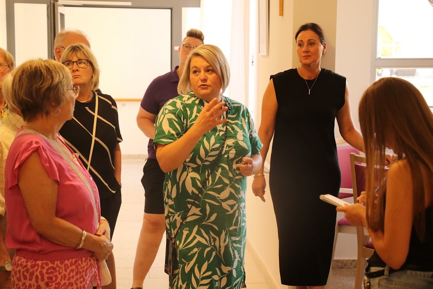 Neuer&ouml;ffnung des Arnold-Heims in Nordhausen