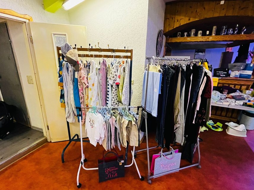 8. Kindersachen- und Spielzeugbasar