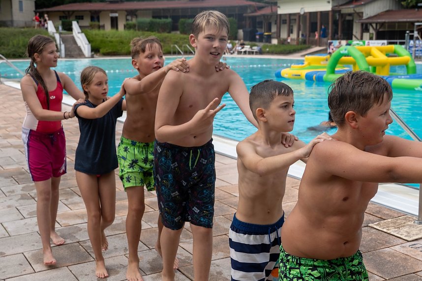Meerjungfrauenfest im Bleicher&ouml;der Bad